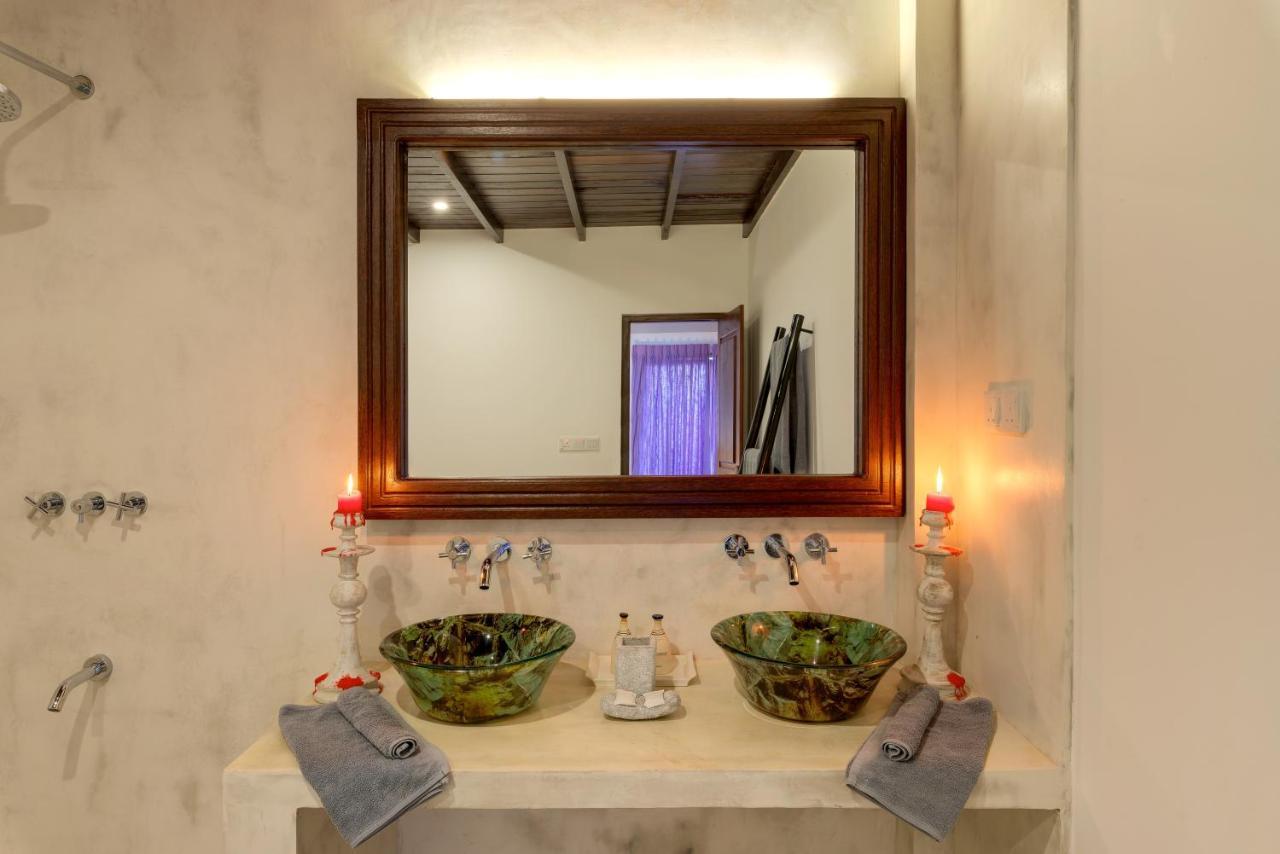 Saltasia Boutique Beach Villa ミリッサ エクステリア 写真